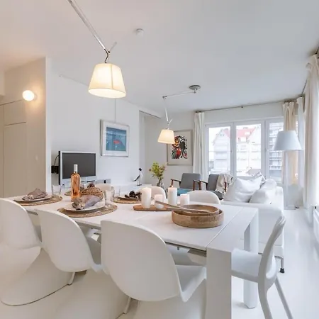 Huswell - Idyllic Family Apartment Near The Beach De Haan Exterior photo